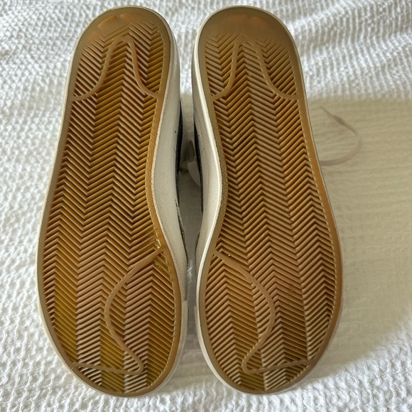 Nike Blazer Mid 77’ Black and White - Picture 3 of 7